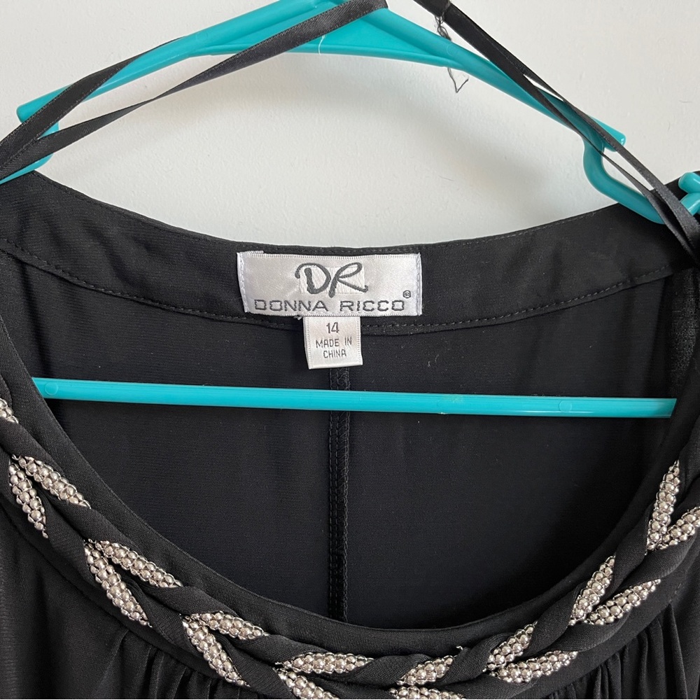 Donna Ricco, LBD - Picture 5 of 5